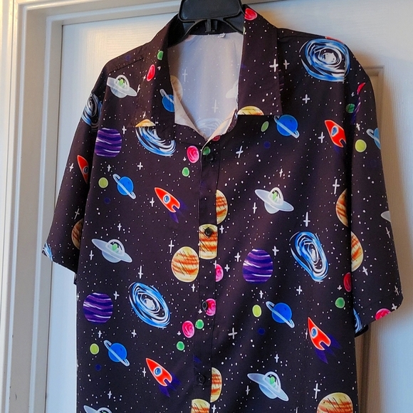 🌺3 for $10 Galaxy Blouse - Picture 2 of 6